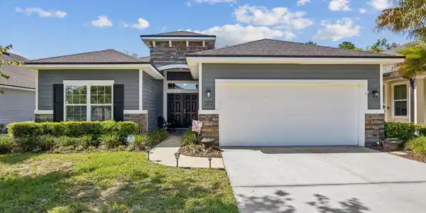 Image 2: 1-web-or-mls-97280 Harbor Concourse Cir