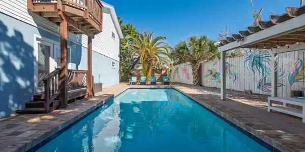 Image 2: Heated Pool