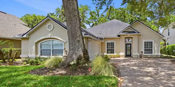 112 OCEANS EDGE Drive