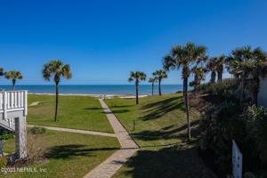 628 SUMMER PL