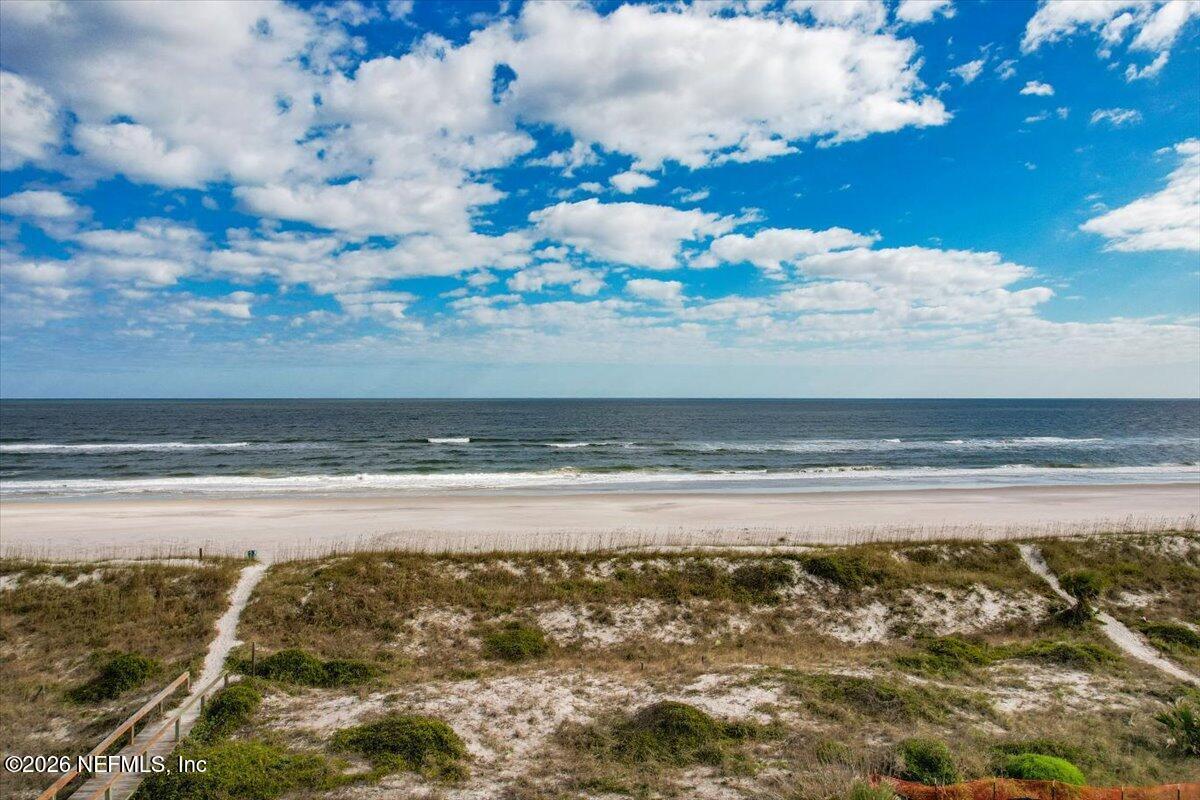Image 1: 1102 Oceanfront