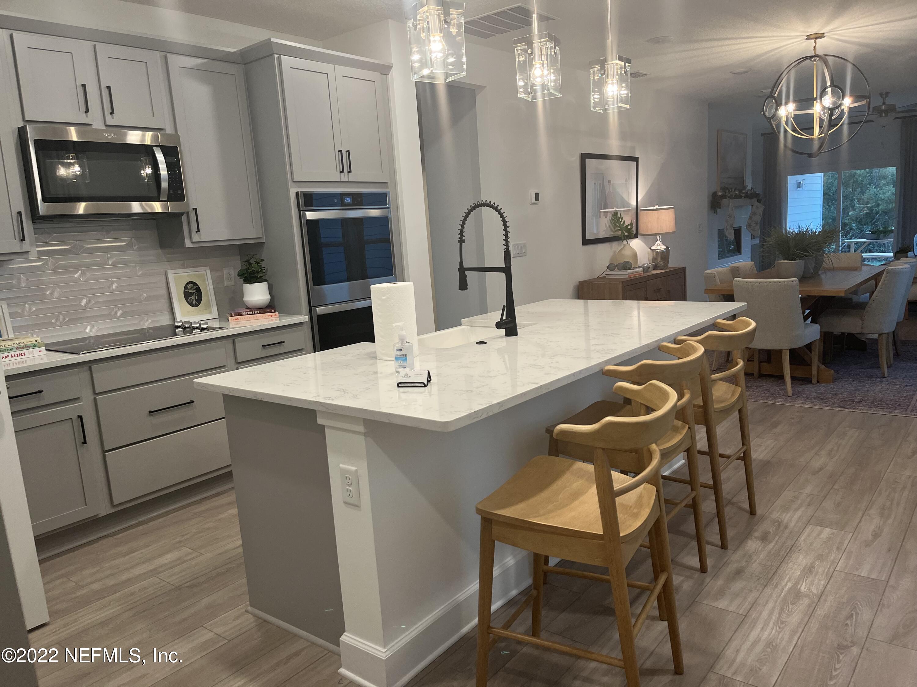Image 2: kitchen