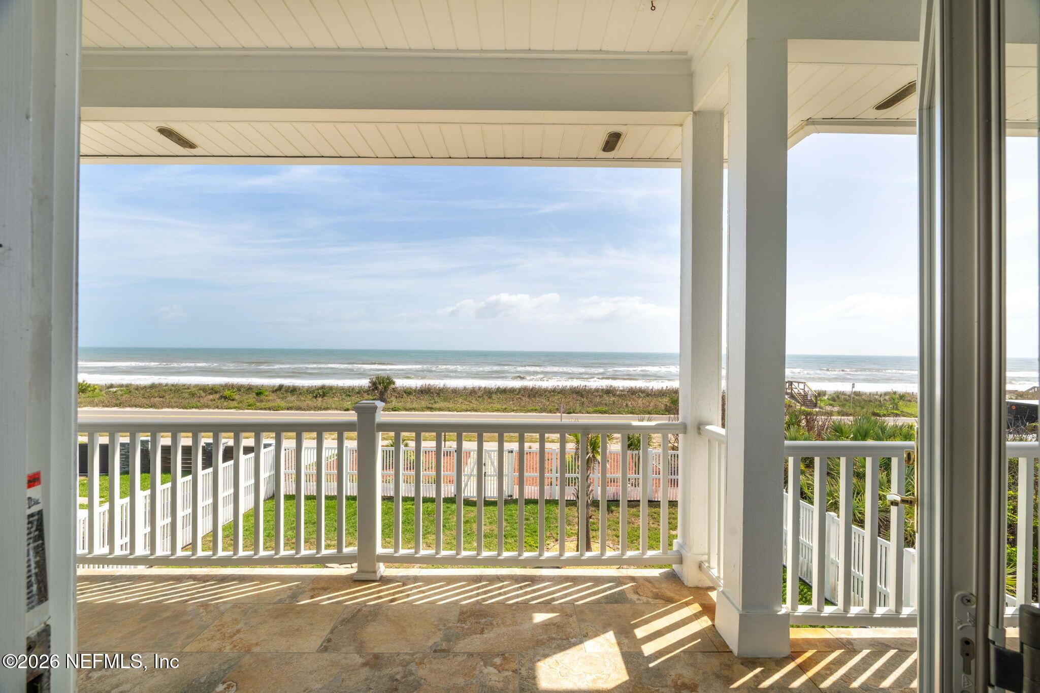 Image 2: View to the Beach