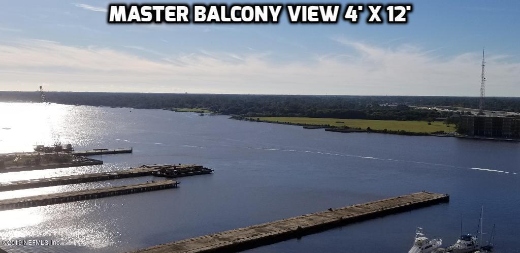 Image 3: 1u-Master Balcony 2