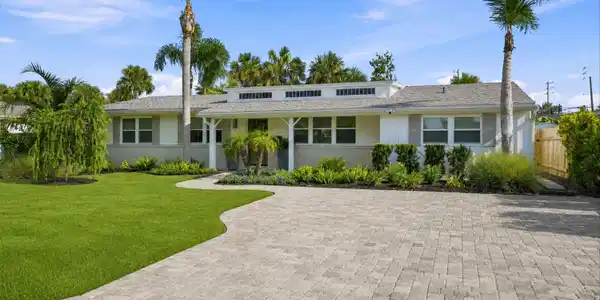 Image 2: Huge Driveway