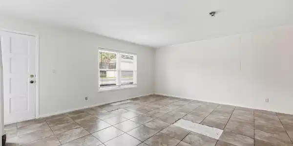 Image 3: Living Area Non-Staged