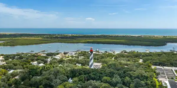 Image 4: ISO_123 Ferdinand Ave_STA_FL082