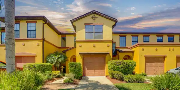 8 HANNAH COLE Drive