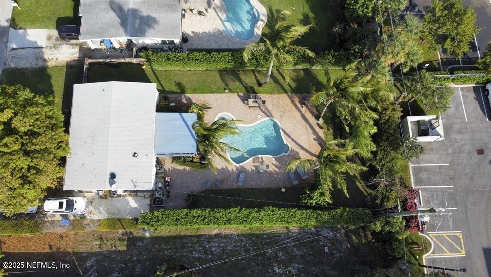 Image 3: 110 Sterns 10