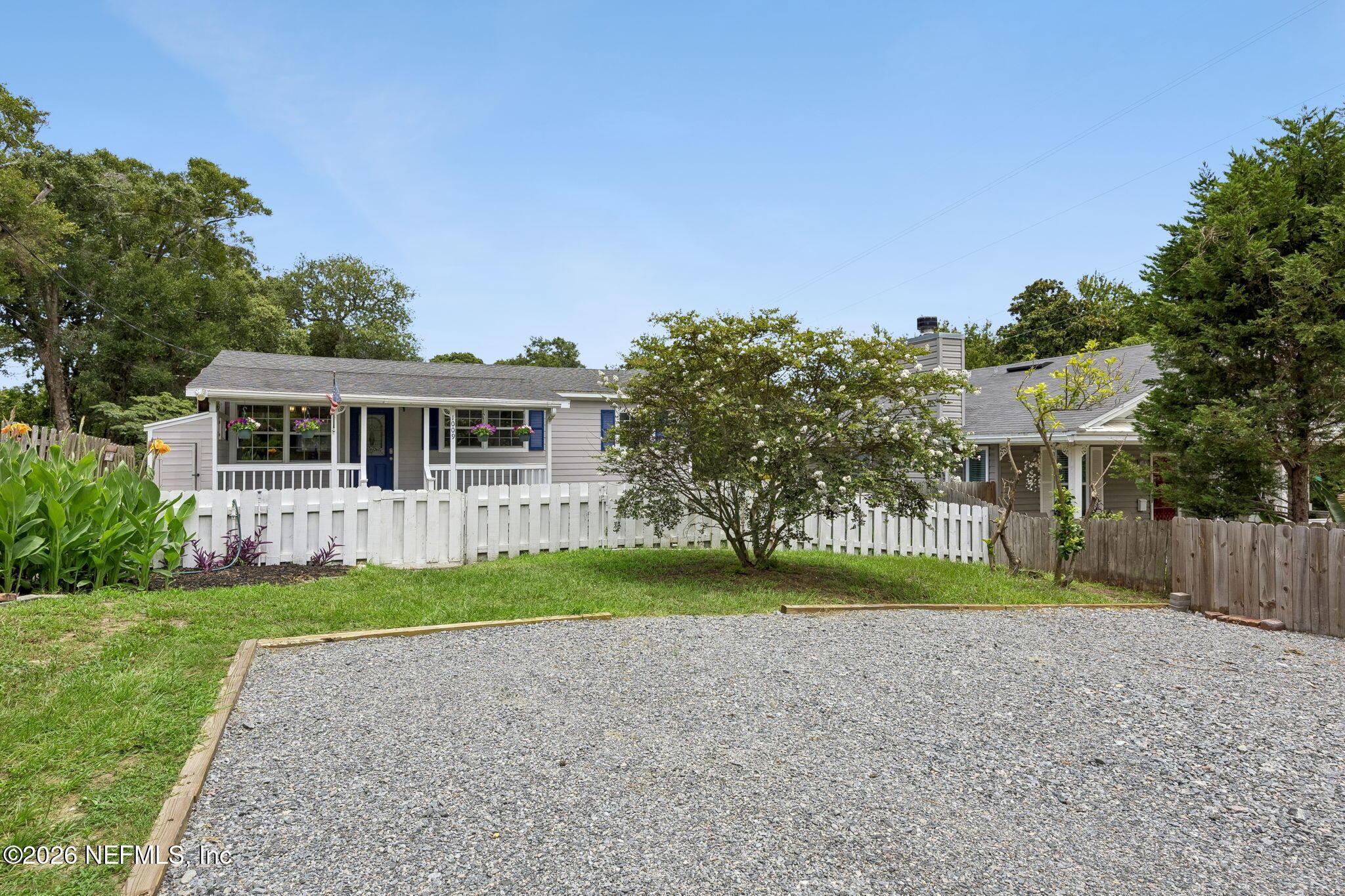 Image 2: 2-web-or-mls-1009 Calhoun St (27 of 27)