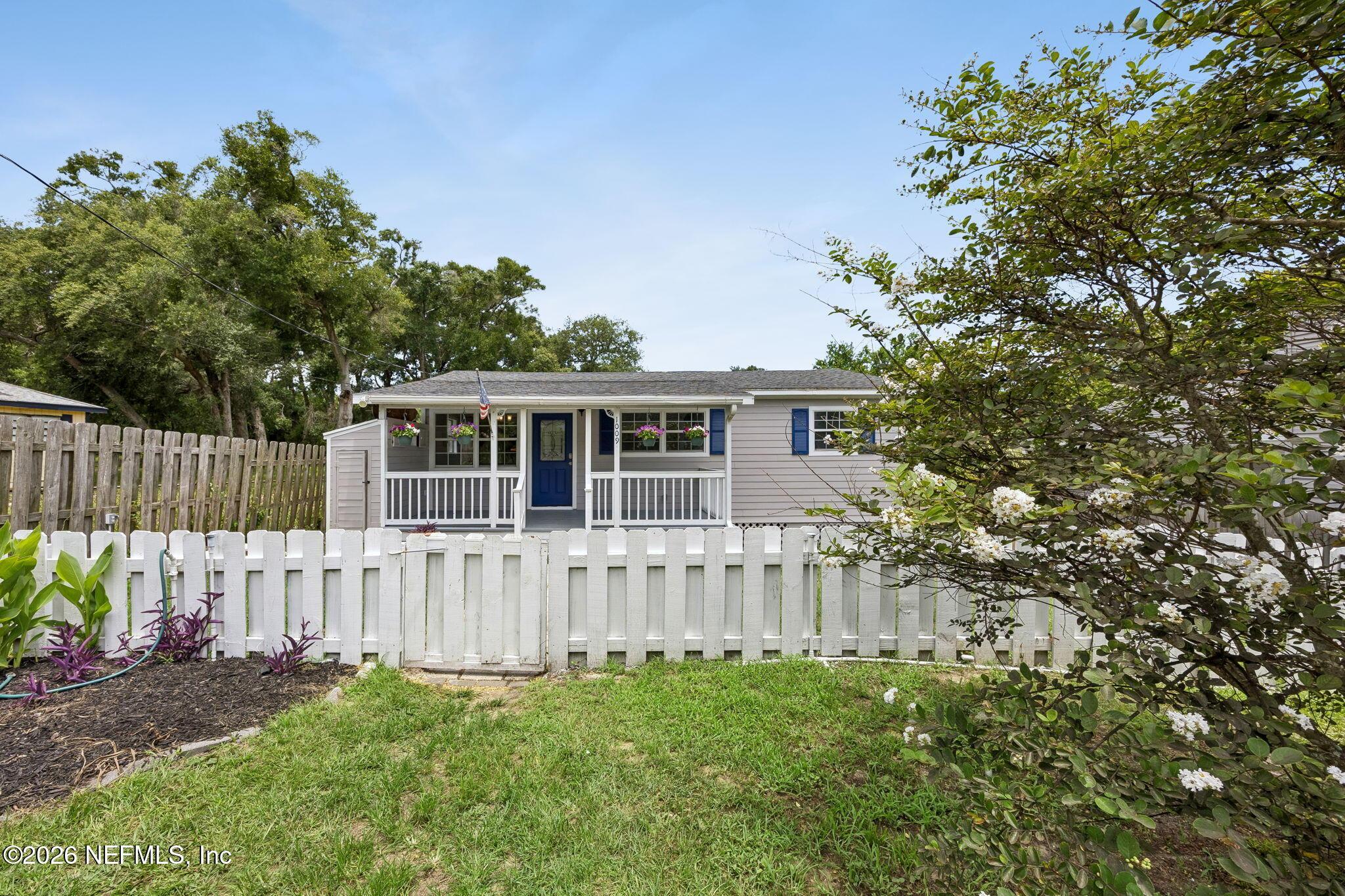Image 3: 3-web-or-mls-1009 Calhoun St (25 of 27)