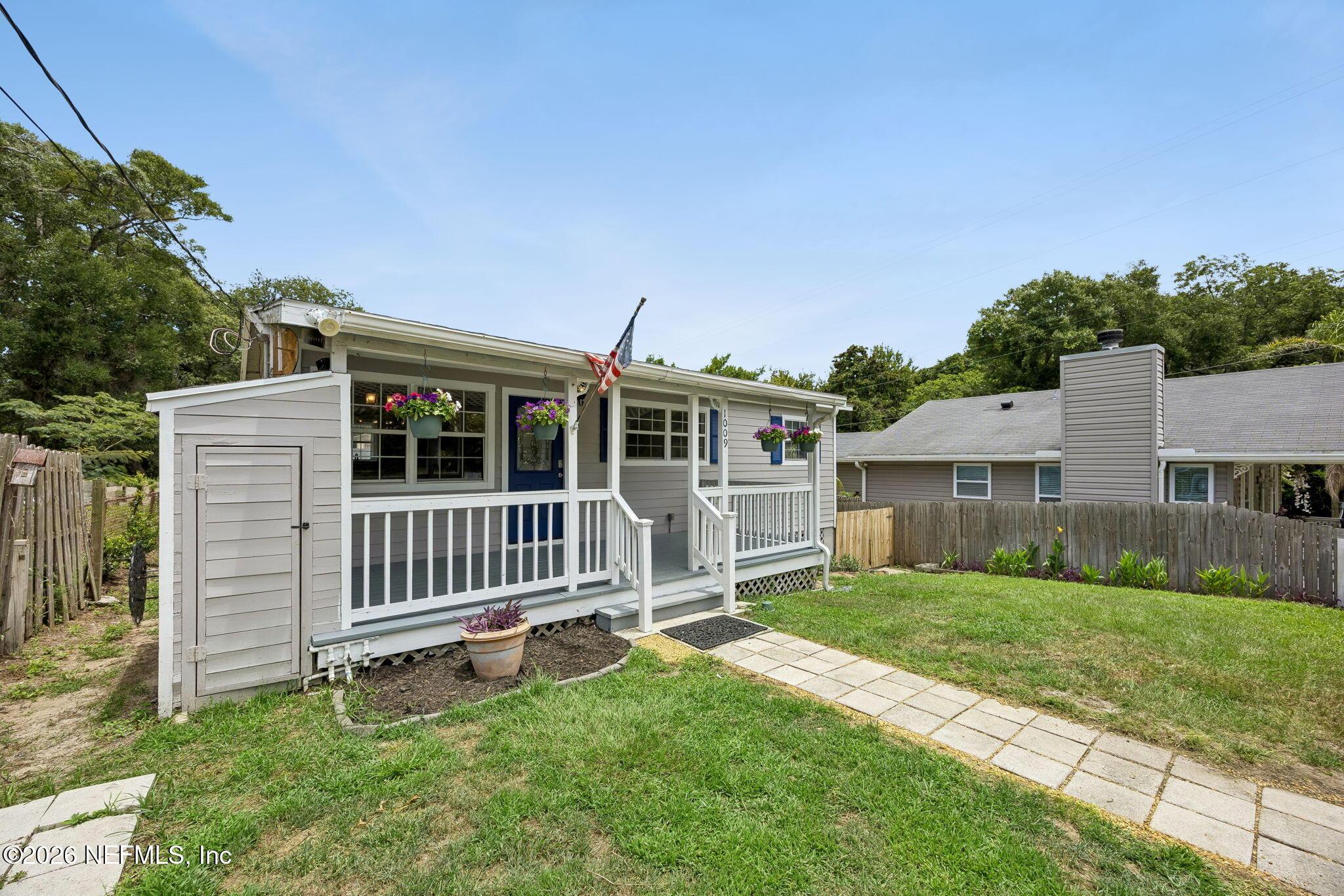 Image 4: 4-web-or-mls-1009 Calhoun St (24 of 27)