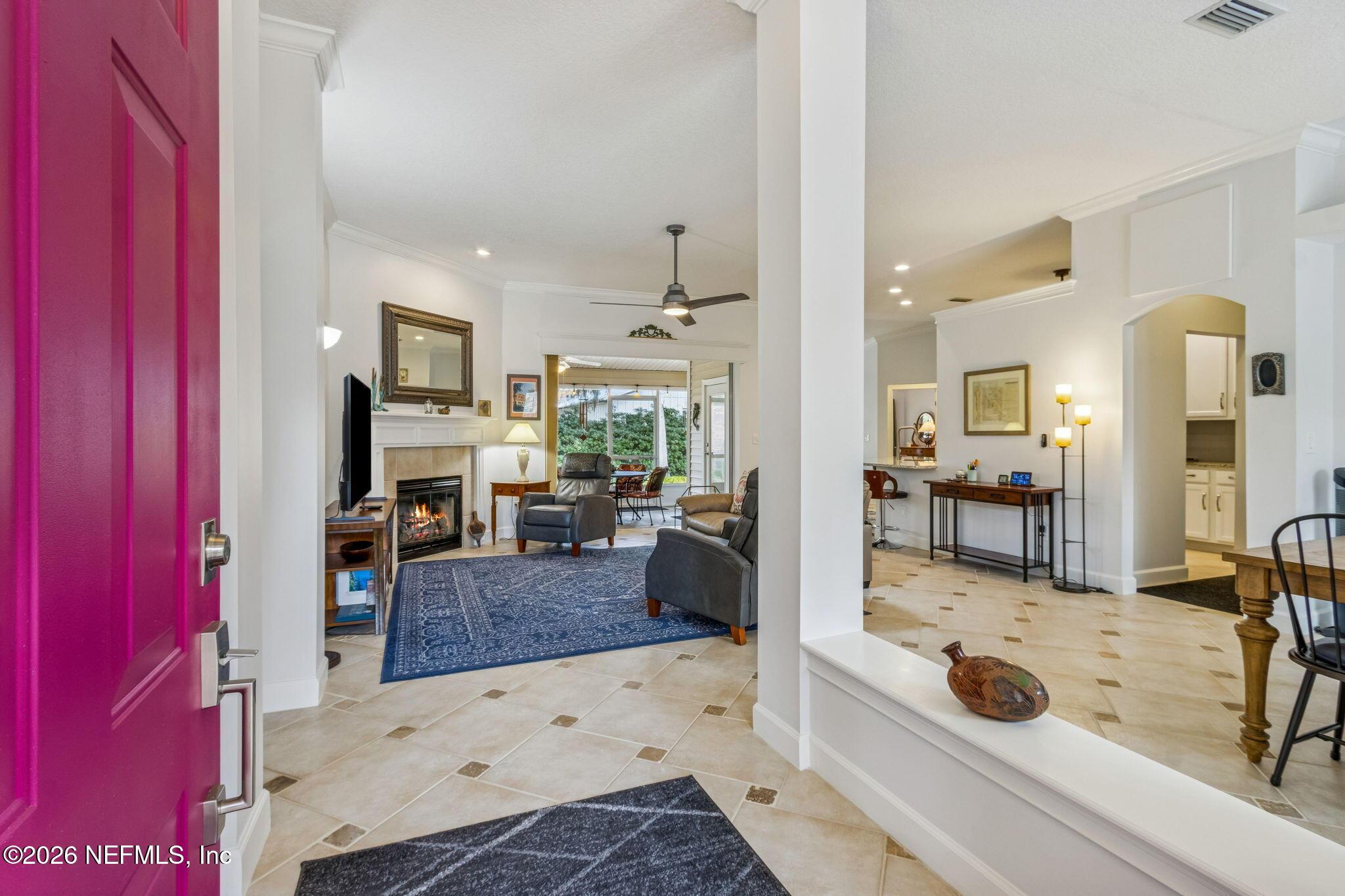 Image 3: 8-web-or-mls-1521 Amelia Cir-1