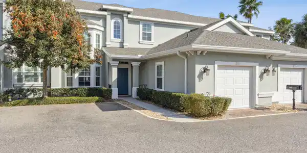 2152 DAYLILY Lane