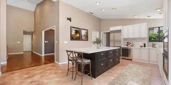 Image 4: Kitchen potential