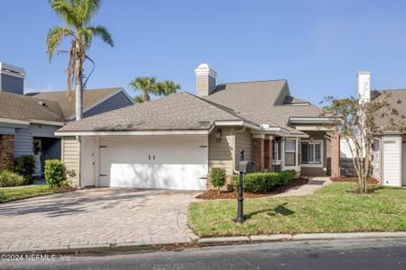 17 WALKERS RIDGE Drive