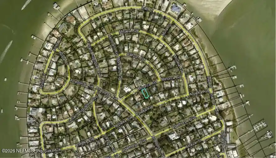 Image 1: Minorca lot aerial