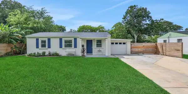 Image 4: 4-web-or-mls-036A3927