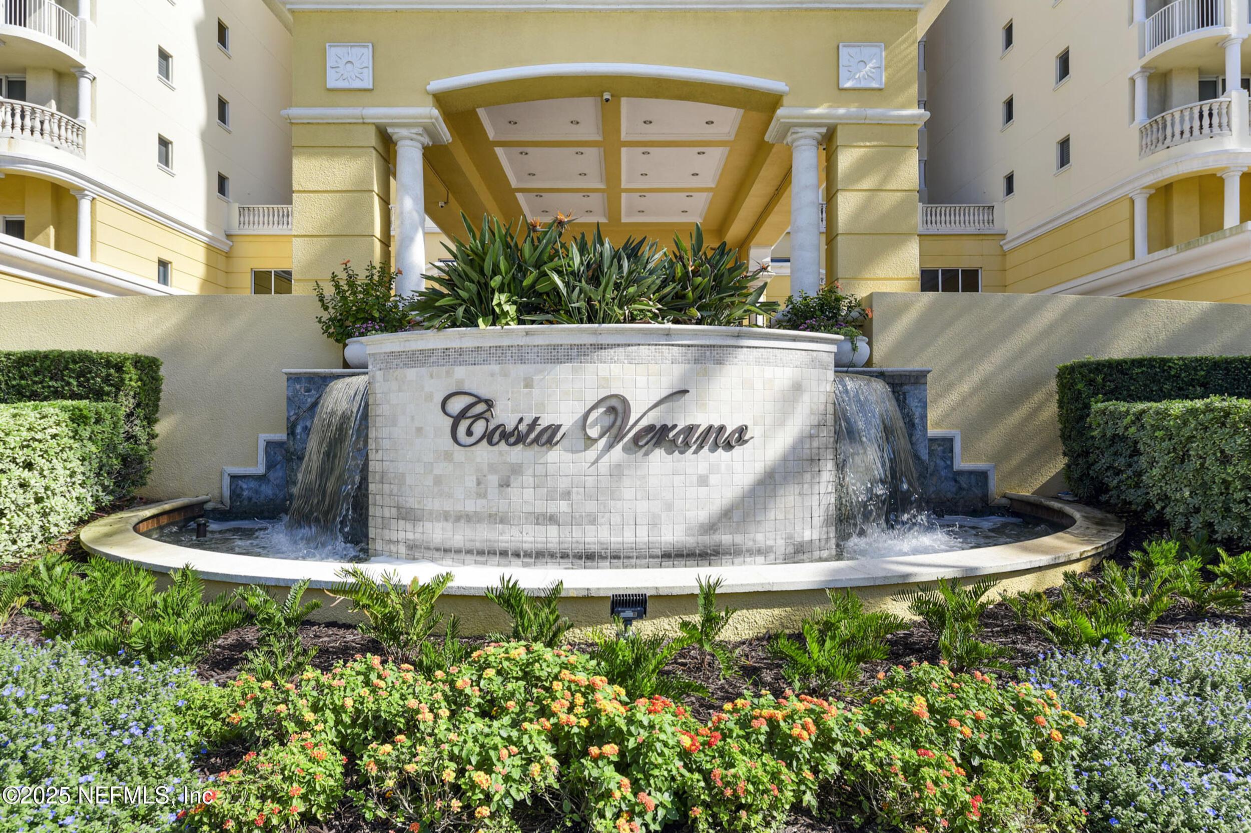 Image 2: Fountain