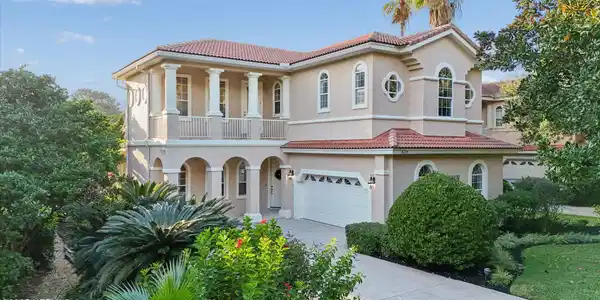 8228 RESIDENCE Court