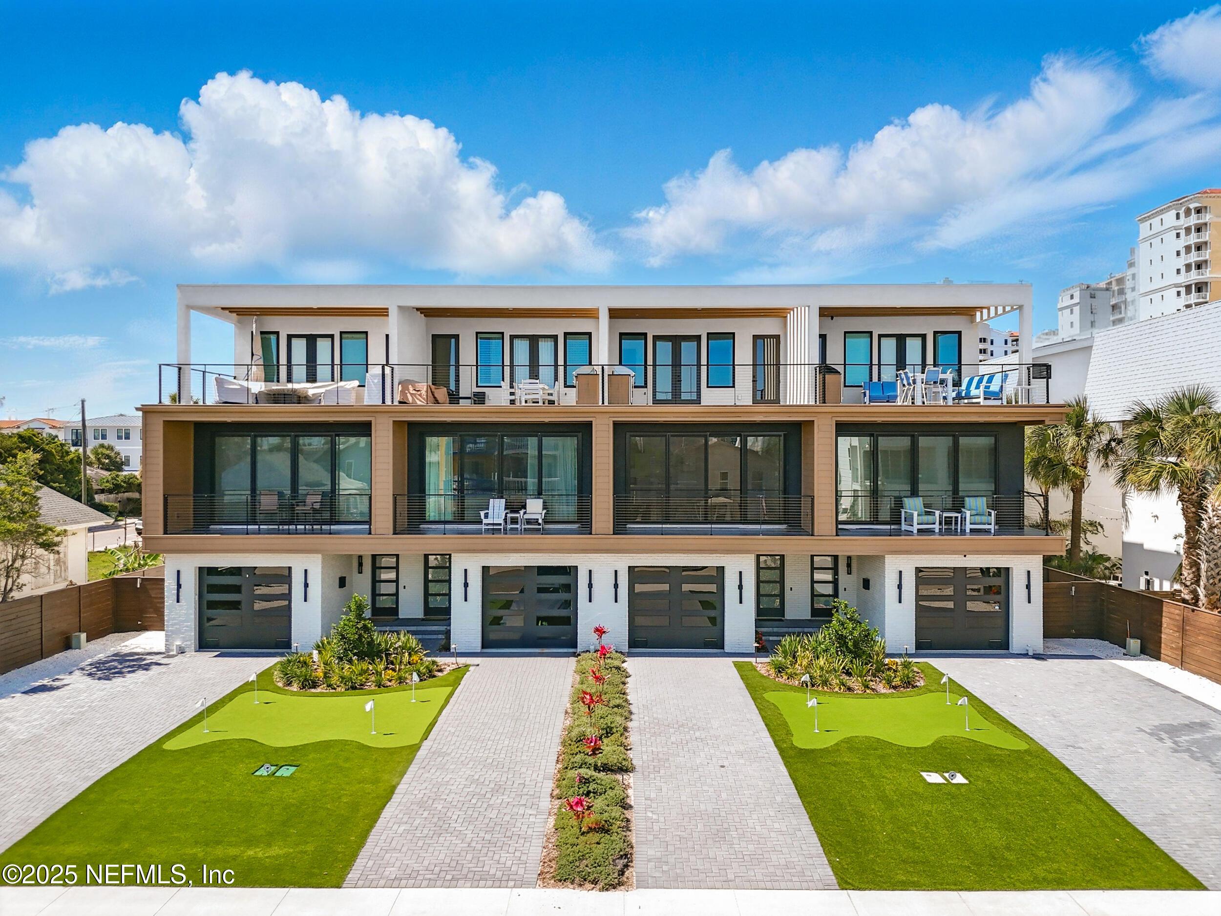 Image 1: Residences of Twelve South exterior