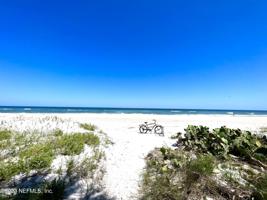 5 ARBOR CLUB DR