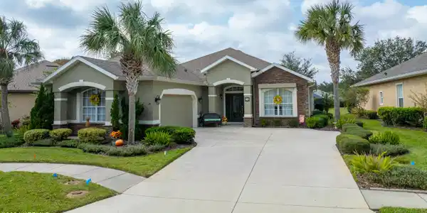 24 SOUTHLAKE Drive