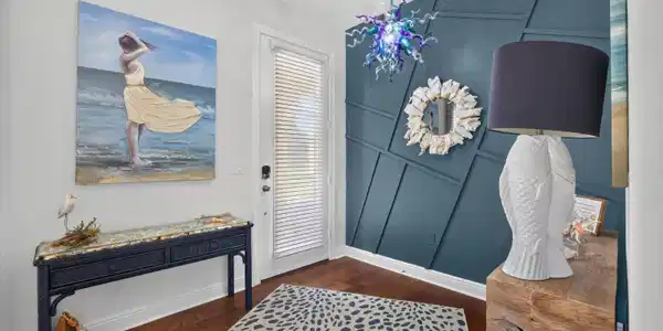 Image 3: Foyer