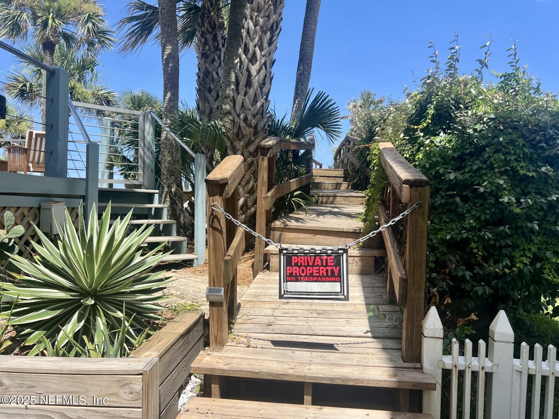 Image 4: Private Beach Access