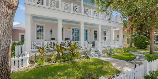773 OCEAN PALM Way