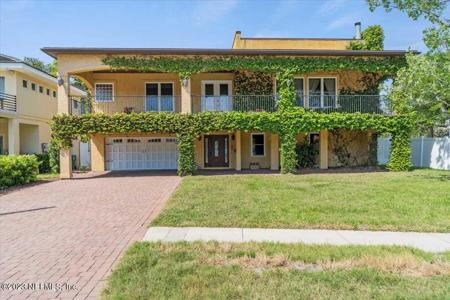 310 OLEANDER Street