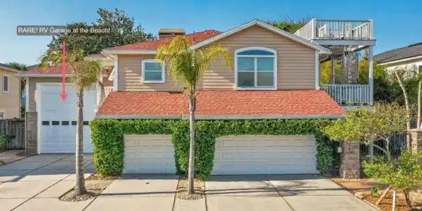 224 BOWLES Street