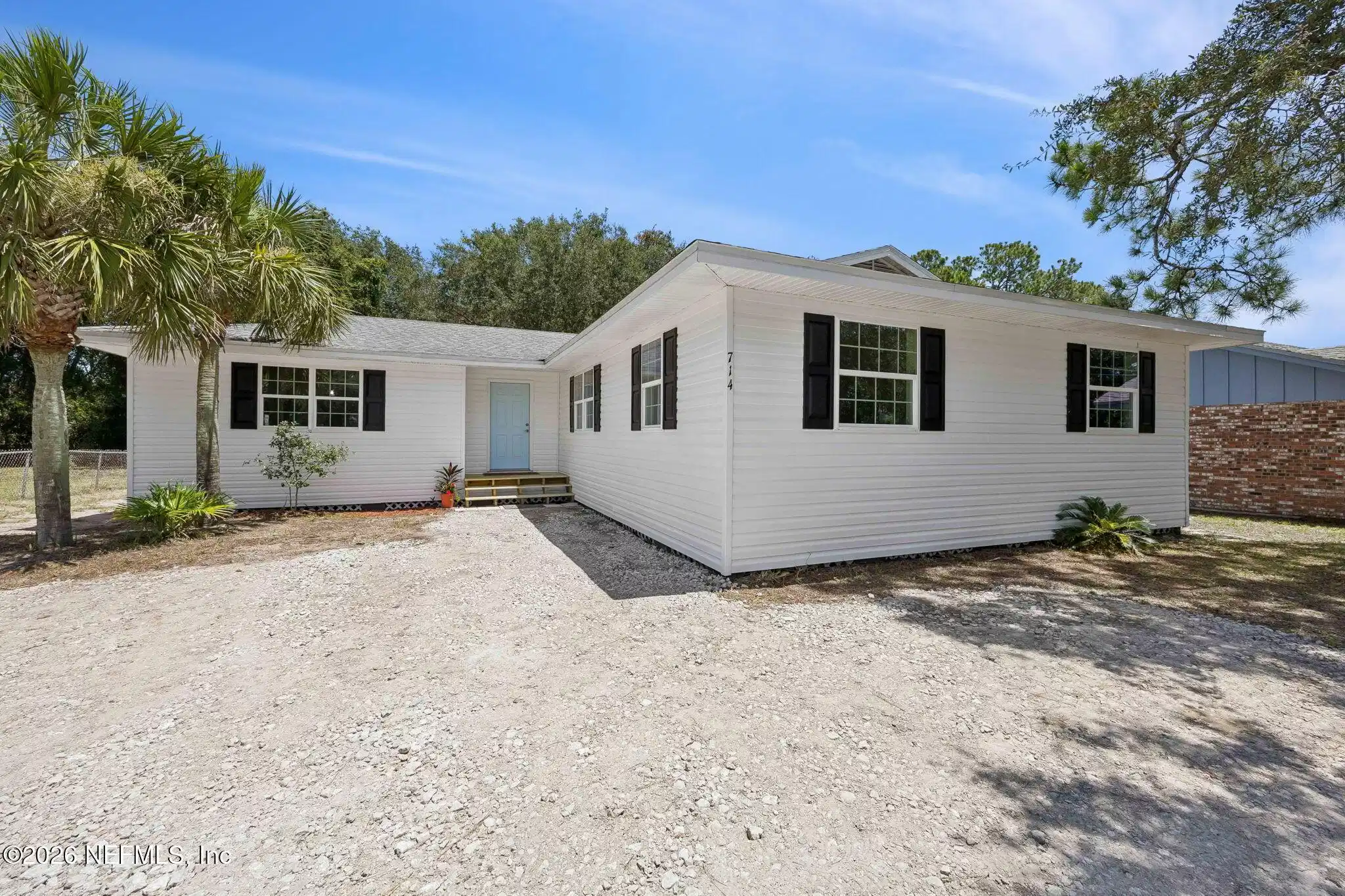 Image 1: 1-web-or-mls-714 S 14th St (27 of 43)