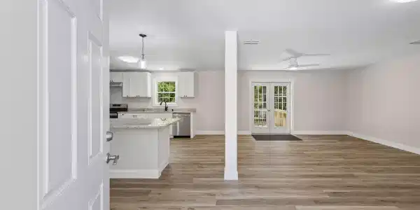 Image 4: 6-web-or-mls-714 S 14th St (1 of 43)