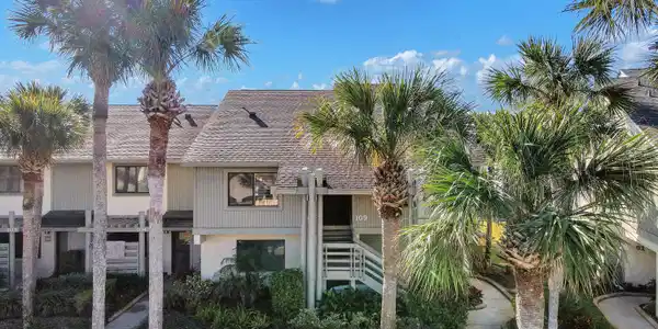 108 VILLAGE DEL PRADO CIR