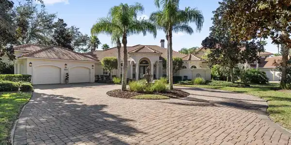 421 FIDDLERS POINT Drive