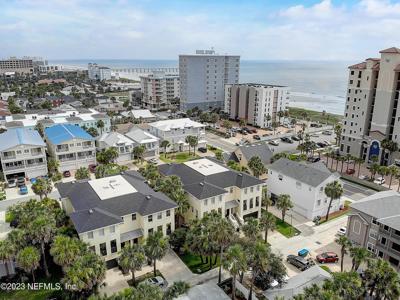 111 SEA GROVE Lane