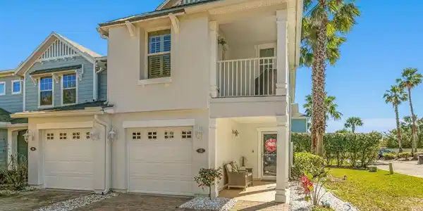 12 ISLANDER CT