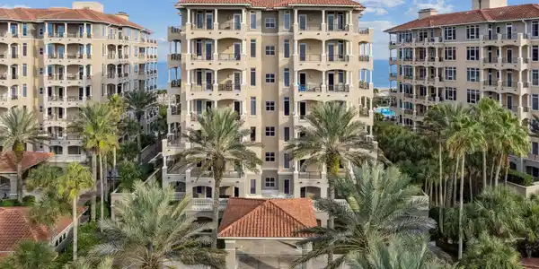 1725 DUNES CLUB Place
