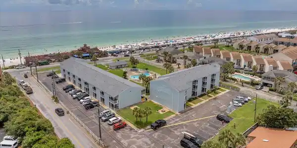 2250 SCENIC GULF Drive