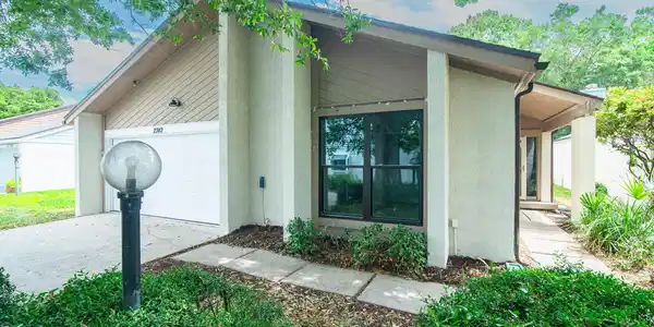 2742 ST LOUIS Court