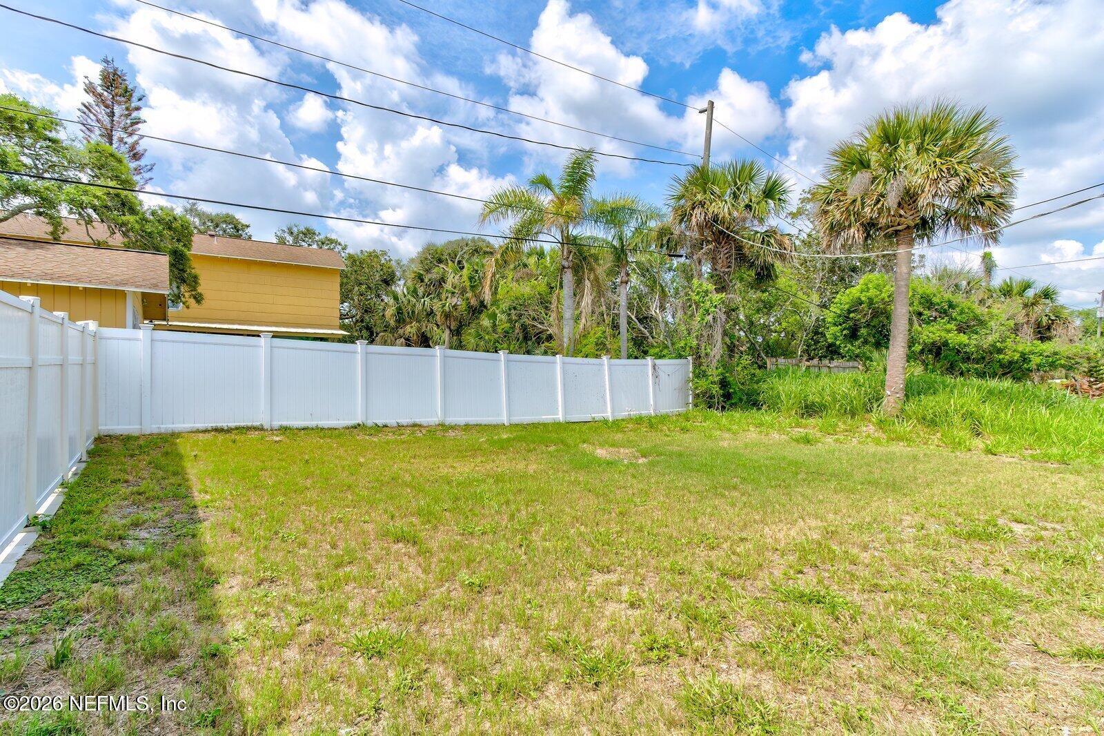 Image 3: 129 Holland Rd.-EXT-10