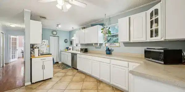 Image 4: 10-web-or-mls-27_94705 Duck Lake Dr