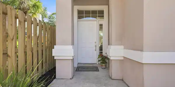Image 4: 04-Front Porch