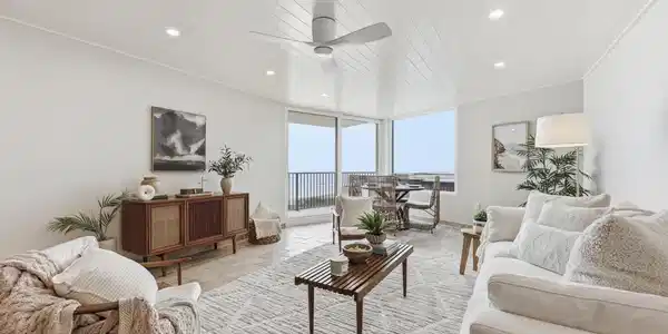 Image 3: GREAT ROOM