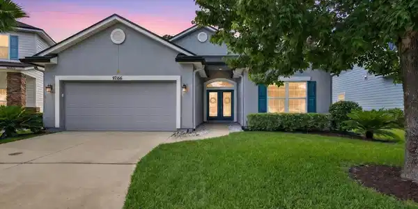 97166 HARBOR CONCOURSE Circle