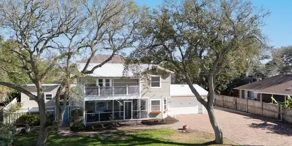 511 TWENTY-FIRST Street