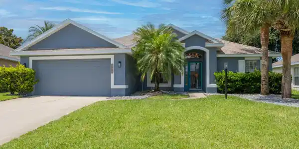 984 WINDWARD Way