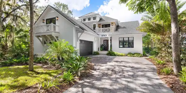 1101 LAUGHING GULL Lane