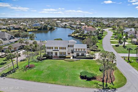26 LA VISTA Drive
